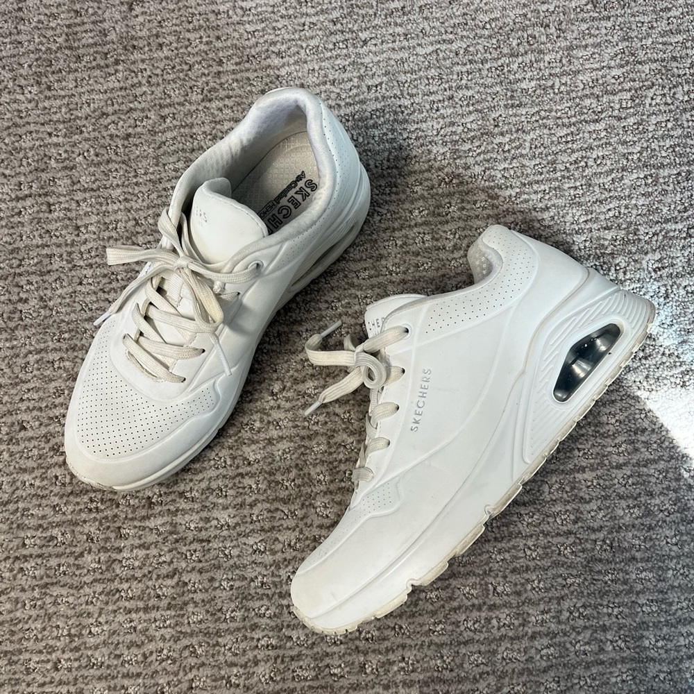 Skechers UNO
